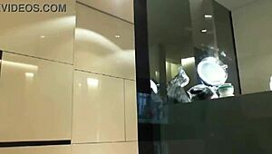 Dea squirt and shower in Berlin with dildo and feet.