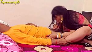 बीवी बोली जोर से चोदो, अनजाने पति ने किया!