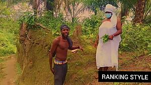 Curvy Bbw Fucks Hardcore Outside