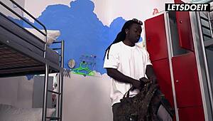 एनल ब्लैक कॉक: एवेलिन डेलाई बड़ी गंद वाली चेक बेब रफ एनल सेक्स बड़े ब्लैक कॉक के साथ - हॉर्नी हॉस्टल