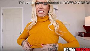 Stepson discovers stepmom's nude photos!