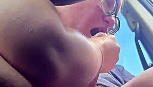 bbw deepthroats big dick for lunch at home