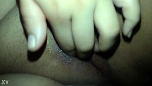 Molhadinha shares cute lesbian moments in a casual story