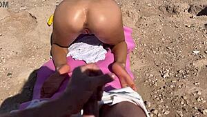 quickly fucked a naughty girl and cum on her