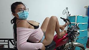 Can this young woman's fantasy of fucking while filming come true?