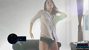 Russian Natural Tits Beauty Nicole Winter Solo Striptease for Playboy