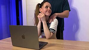 oh man, i got creampied in my tight pussy during zoom class