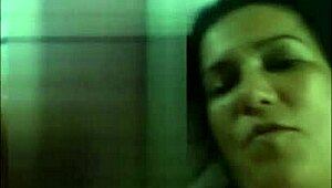 Karina Casada Em Menage Com Dois Novinhos