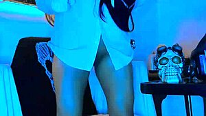 Hey, the wonderful blue is live masturbating with her big dildo for you!