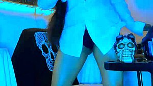 Hey, the wonderful blue is live masturbating with her big dildo for you!