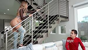 Feeling Intense Seduction From Blonde Milf Natalia Starr