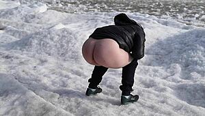 Milf pisses in the sea with hairy pussy outdoors amateur compilation