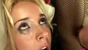 Kelly Wells Boldly Pleasures Two Guys With Ass And Pussy