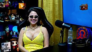 geisy dk shows beautiful back tattoo, asks ruan to put her on all fours in shack.