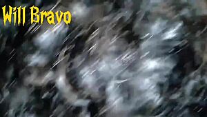 grindr cruising - dois amigos me pegaram de jeito mamei gostoso um enquanto o outro metia no meu rabo