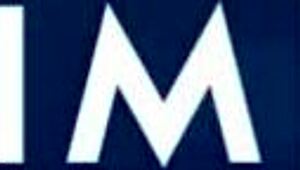 i'm shalina devine and i offer my sweet pussy to zazie skymm to eat it all up, she dont waste time licking me good