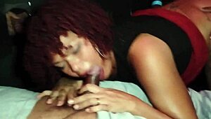 Slut se divertindo no glory hole