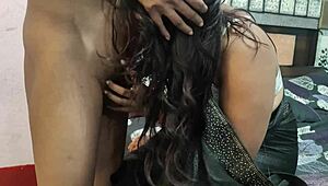 कंट्री रैंच में, यह हॉट बंगाली मुस्लिम लेडी बड़ी गैंड के साथ अपने हिंदू बॉयफ्रेंड द्वारा डॉगीस्टाइल में बेंट ओवर हुई, जिससे एनल असफकिंग और ब्लैक साड़ी में क्रीमपाई हुई