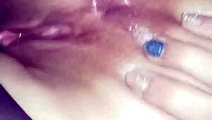 Romanian woman indulges in solo ass play in Bucharest