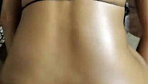 marido nao aguentou e colocou a esposa peluda pra sentar