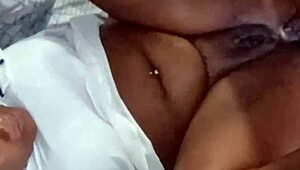 Brincando Com O Rabo Da Puta