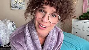 You want curly curvy stepmom anal?