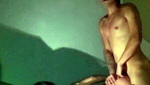 La Vecina Quiere Aparecer en Video Porno