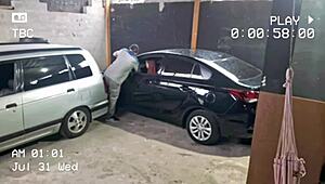 Novinha Takes Car to Mechanic and Gets Fucked