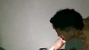 La Vecina Quiere Aparecer en Video Porno