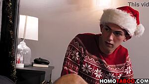 Gay boy fucks bf & his stepbrother in threesome 😏