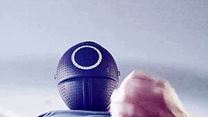 secreto y fetiche con un rubio de polla mediana desnudo en el coche bad wolf28 eres un verdadero hombre