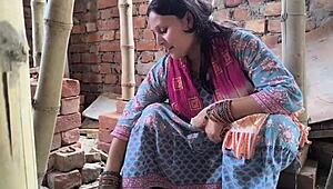 Women Labor Fuck Contractor for Extra Cash