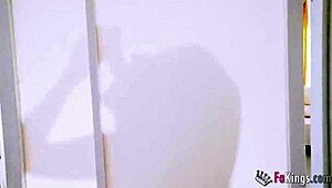 Guess whats behind the screen a big cock for great maria wars