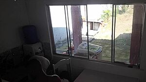 Corno Com Problema Auditivo Lava A Louça Enquanto Sua Mulher Faz Sexo Com Negão Escondido