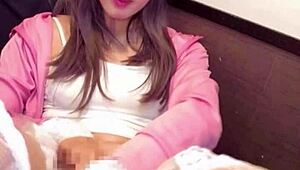 【個撮】crossdressing ladyboy masturbates while streaming with drain net on crotch