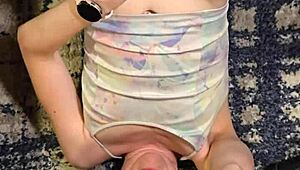 The wife is getting machine fucked and squirts all over herself