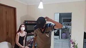 casada recebe eletrecista em sua casa para pussy blowjob hardcore amateurs lick muff diving cunilingus