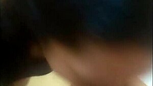 Watch Deisyyeraldine suck cock and swallow cum!