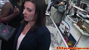 Pawnshop lady cocksucking before doggystyle 😏
