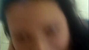 Watch Deisyyeraldine suck cock and swallow cum!