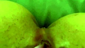 Esposa Safada Acordou com Tesão e Se Masturbou Antes do Trabalho