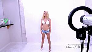 Elegant blonde feels pleasure getting fucked at modeling audition