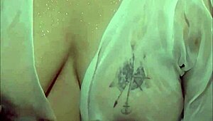 Viral student naligo mag isa shows off in shower bath