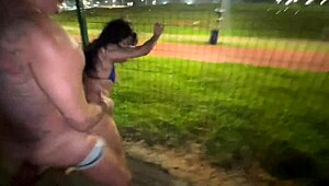 fiz uma putaria no estacionamento s� shopping com as gostosas