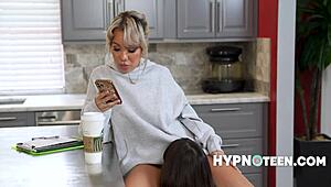 Lonely up top, freeuse for hypnoteen 18+.