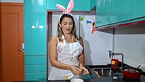 Receitinha De Páscoa With Coelhinha Mama Taking Lots Of Cenoura