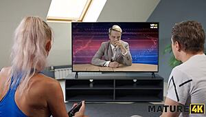 She was mature and lonely, he calmed her down with his huge cock in her mouth 😏