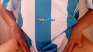 linda morrita sends me her pack and video touching herself, que rico...