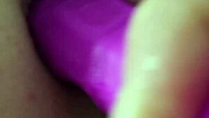 i'm playing with the anal dildo, it's creamy and feel great.