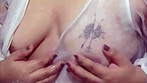 Viral student naligo mag isa shows off in shower bath